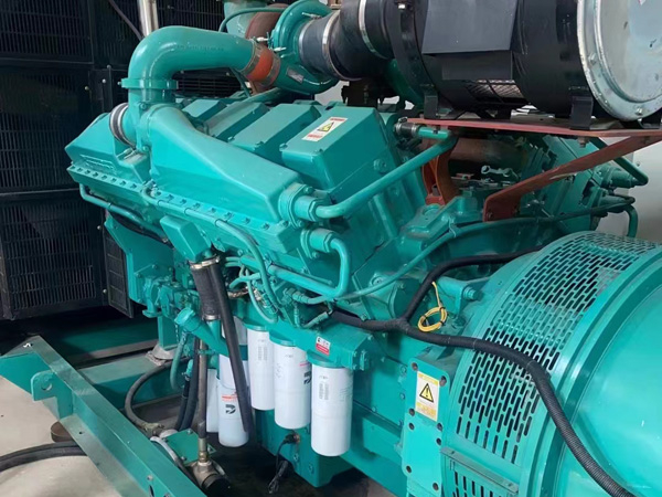 定海更换100kW柴油发电机组机油时，需要注意哪些事项？